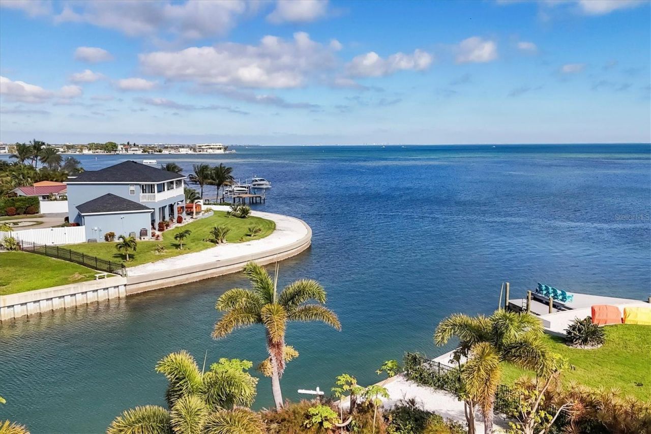 3601 Coquina Key Drive Se, Saint Petersburg, FL 33705 Photo