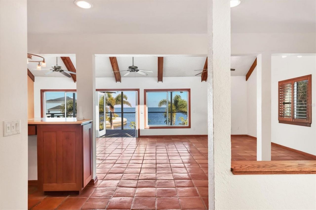 3601 Coquina Key Drive Se, Saint Petersburg, FL 33705 Photo