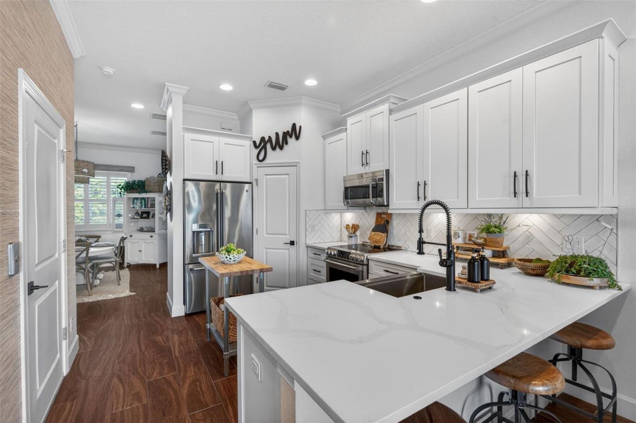 6115 Anchorage Way S, Saint Petersburg, FL 33712 Photo