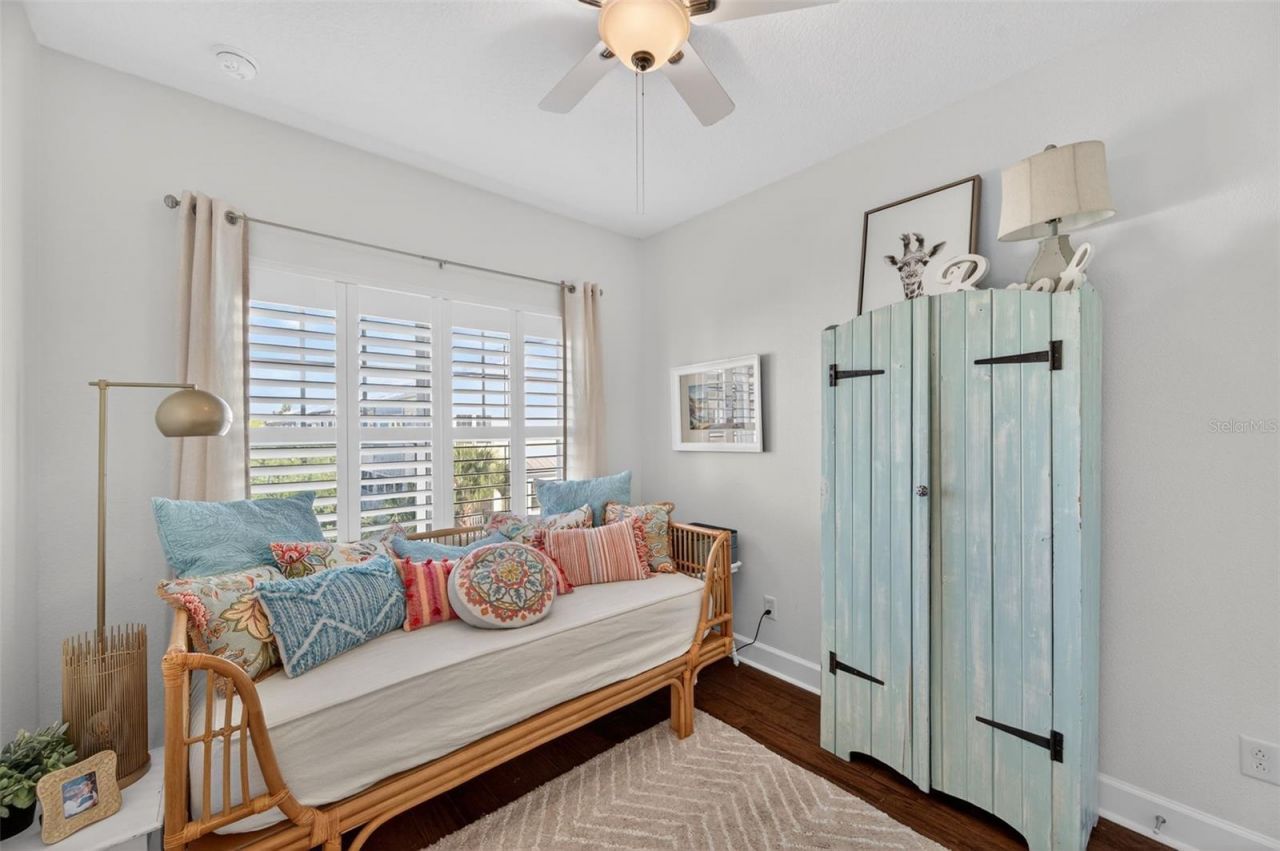 6115 Anchorage Way S, Saint Petersburg, FL 33712 Photo