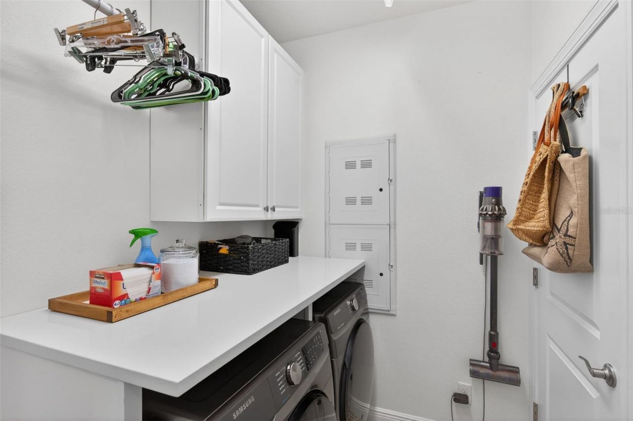 6115 Anchorage Way S, Saint Petersburg, FL 33712 Photo