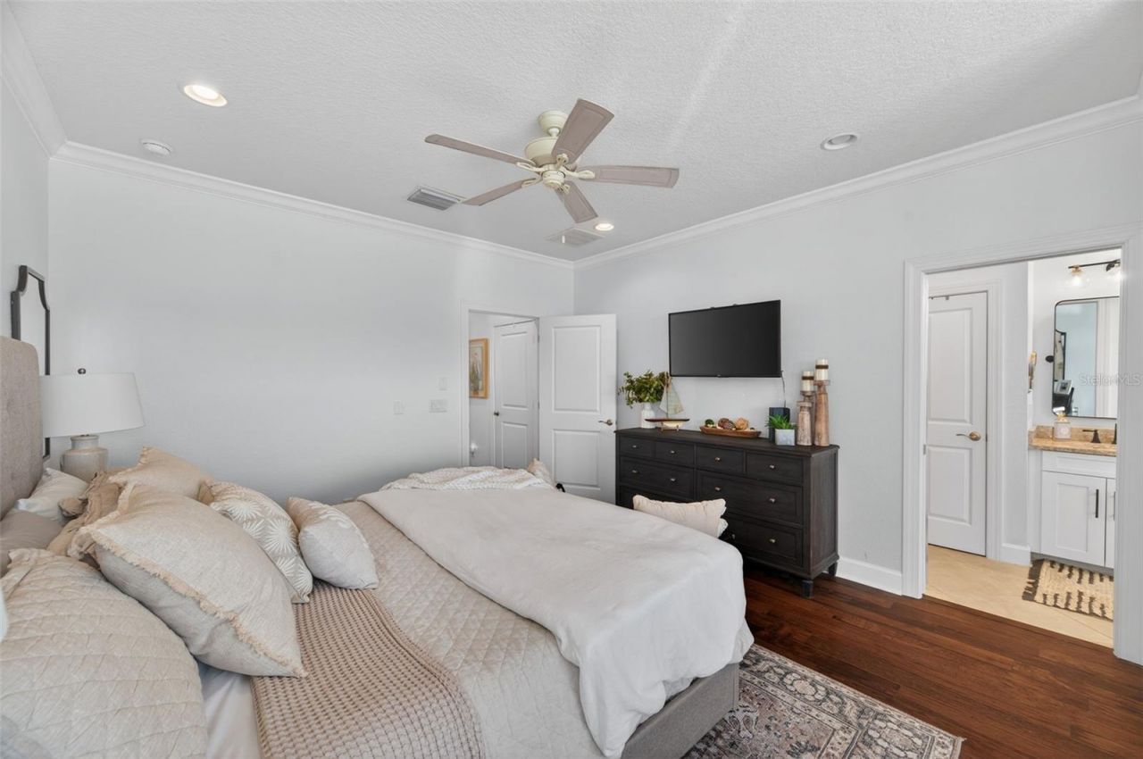 6115 Anchorage Way S, Saint Petersburg, FL 33712 Photo