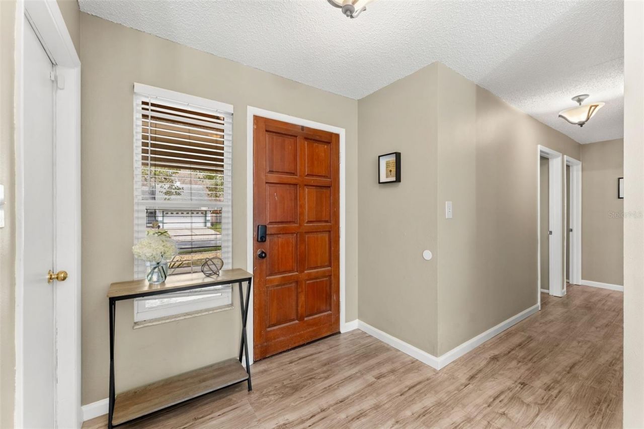 1026 Weaver Drive, Oviedo, FL 32765 Photo