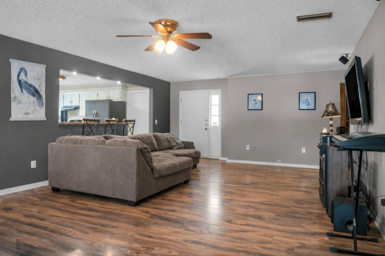 135 Ashley Lake Drive, Melrose, FL 32666 Photo