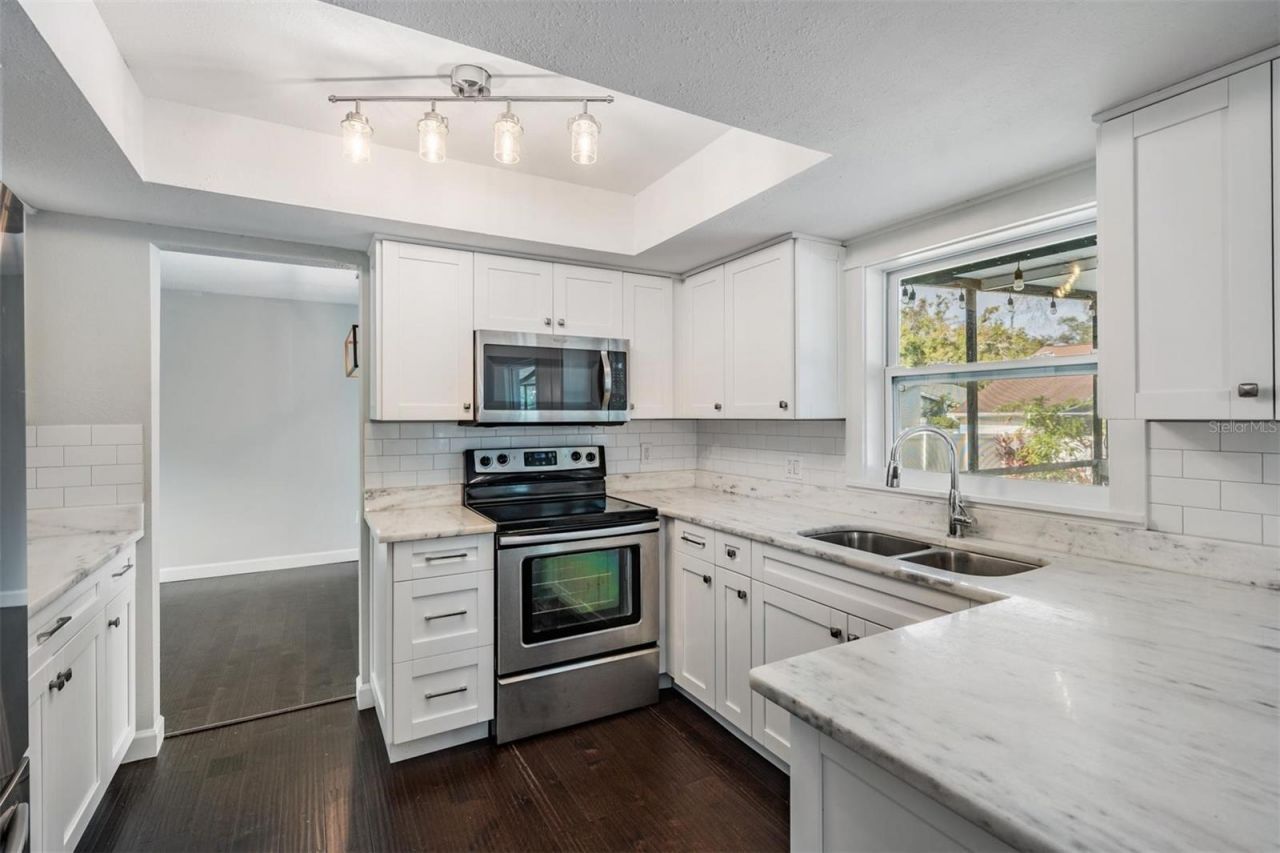 4505 Old Saybrook Avenue, Tampa, FL 33624 Photo