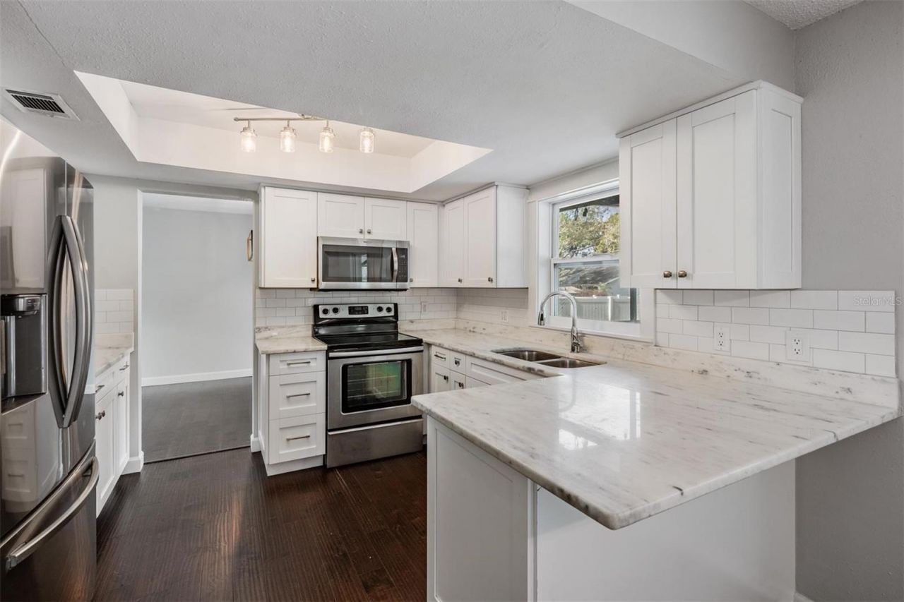 4505 Old Saybrook Avenue, Tampa, FL 33624 Photo