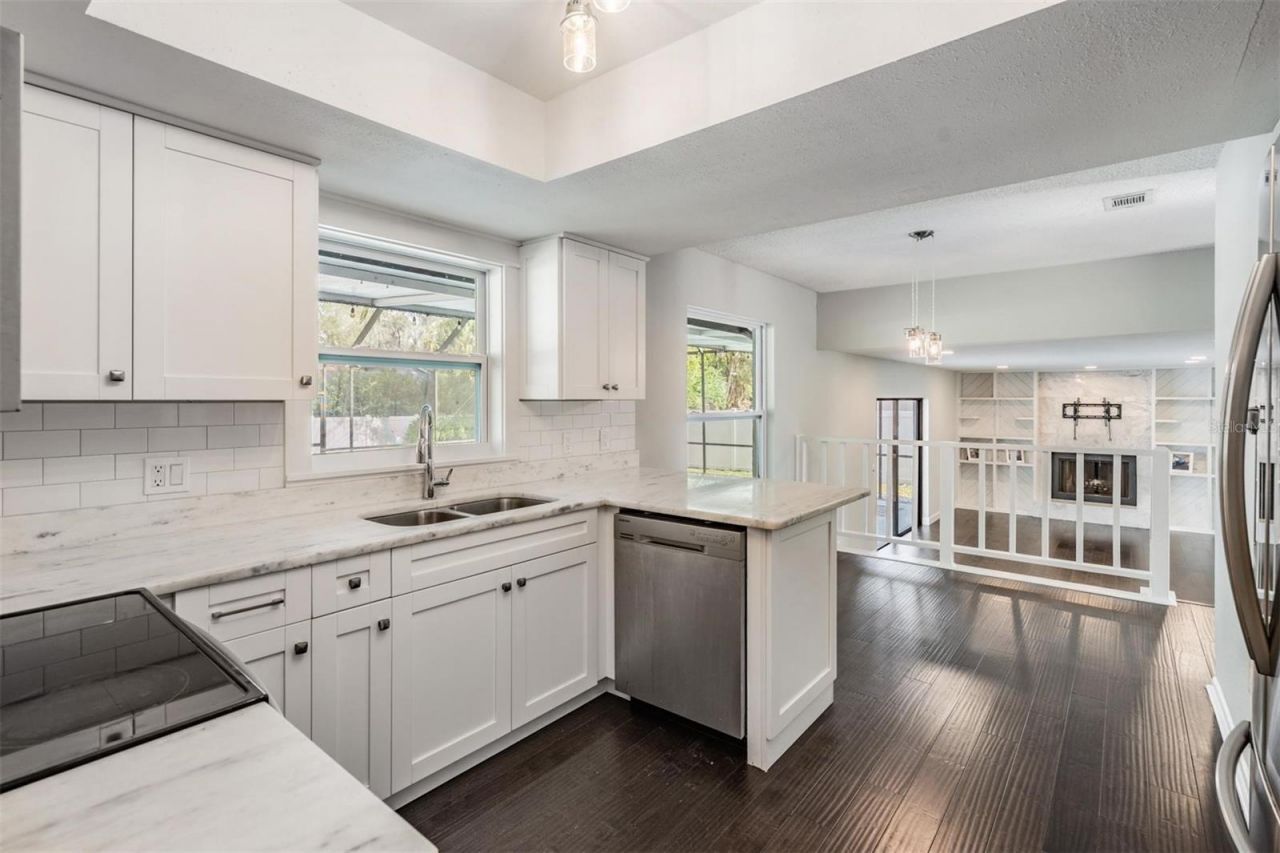 4505 Old Saybrook Avenue, Tampa, FL 33624 Photo