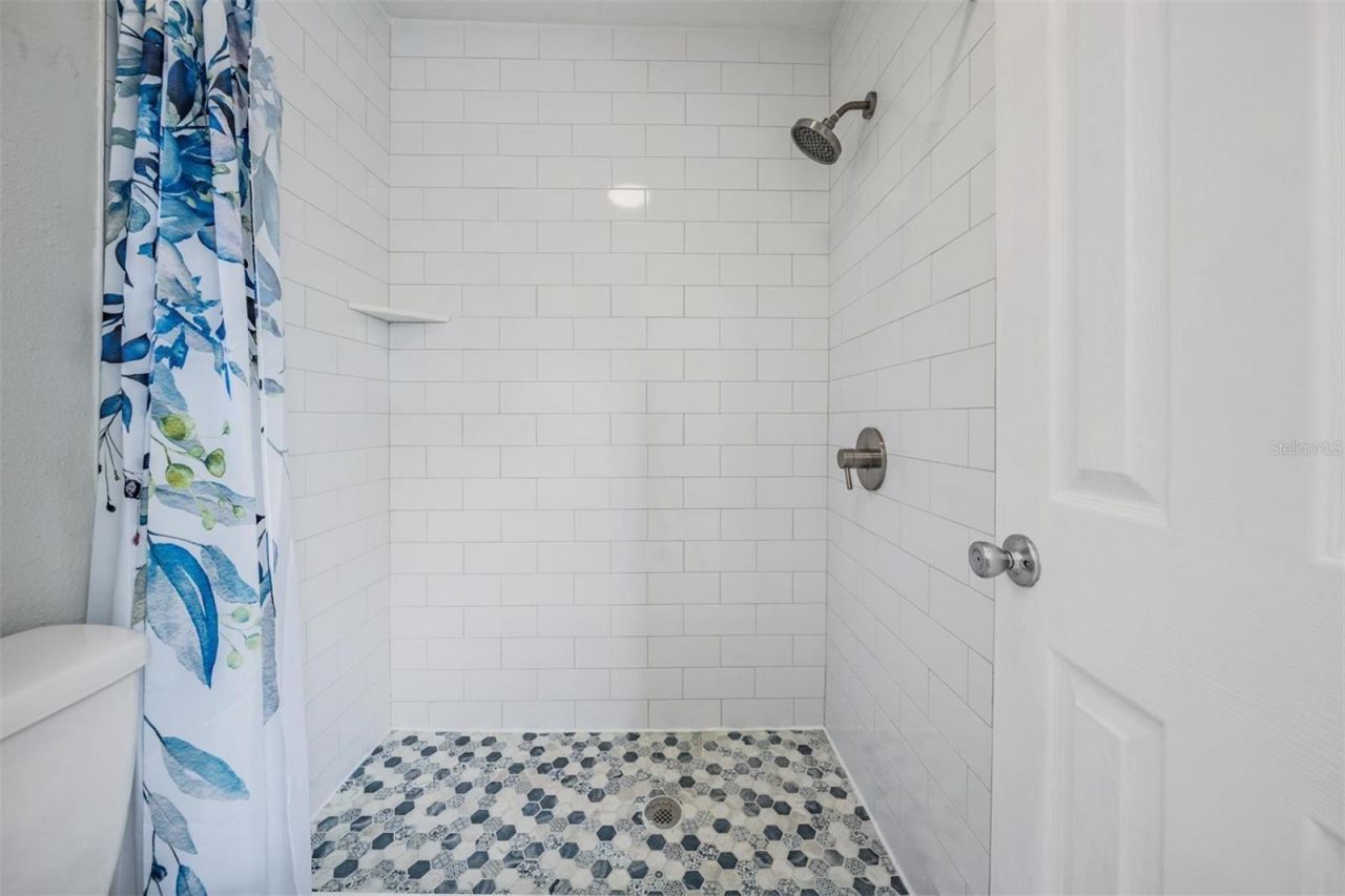 4505 Old Saybrook Avenue, Tampa, FL 33624 Photo