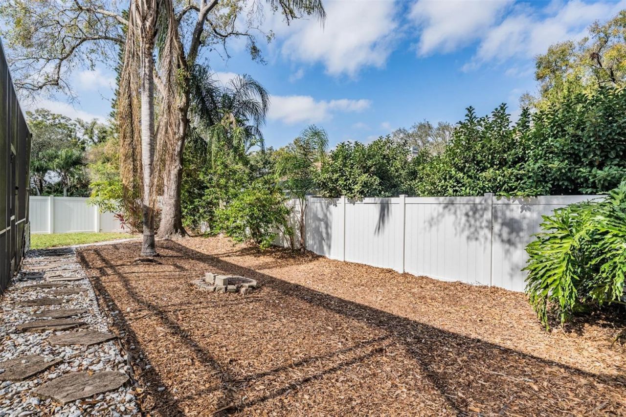 4505 Old Saybrook Avenue, Tampa, FL 33624 Photo