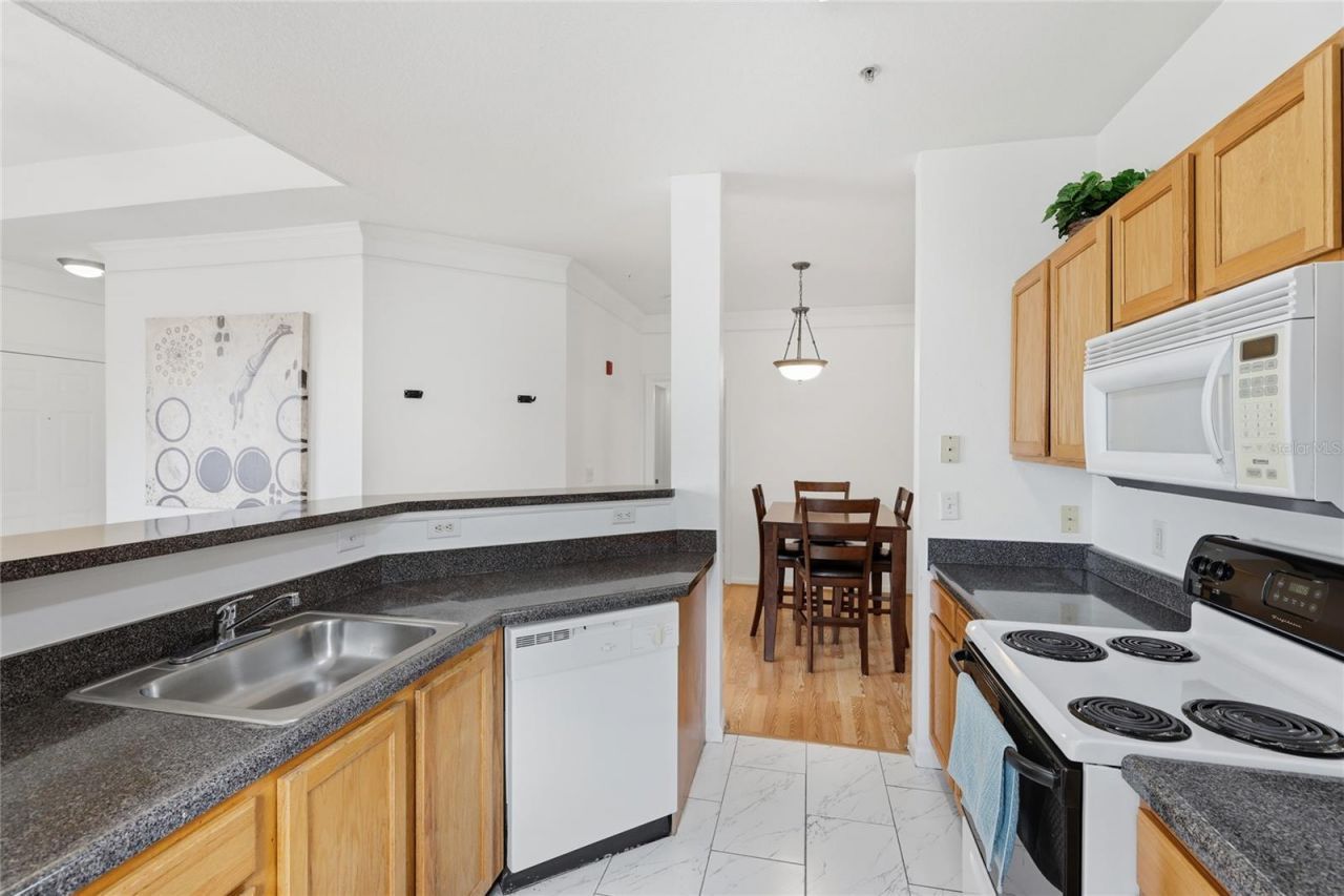 4802 51st Street W, Unit 512, Bradenton, FL 34210 Photo