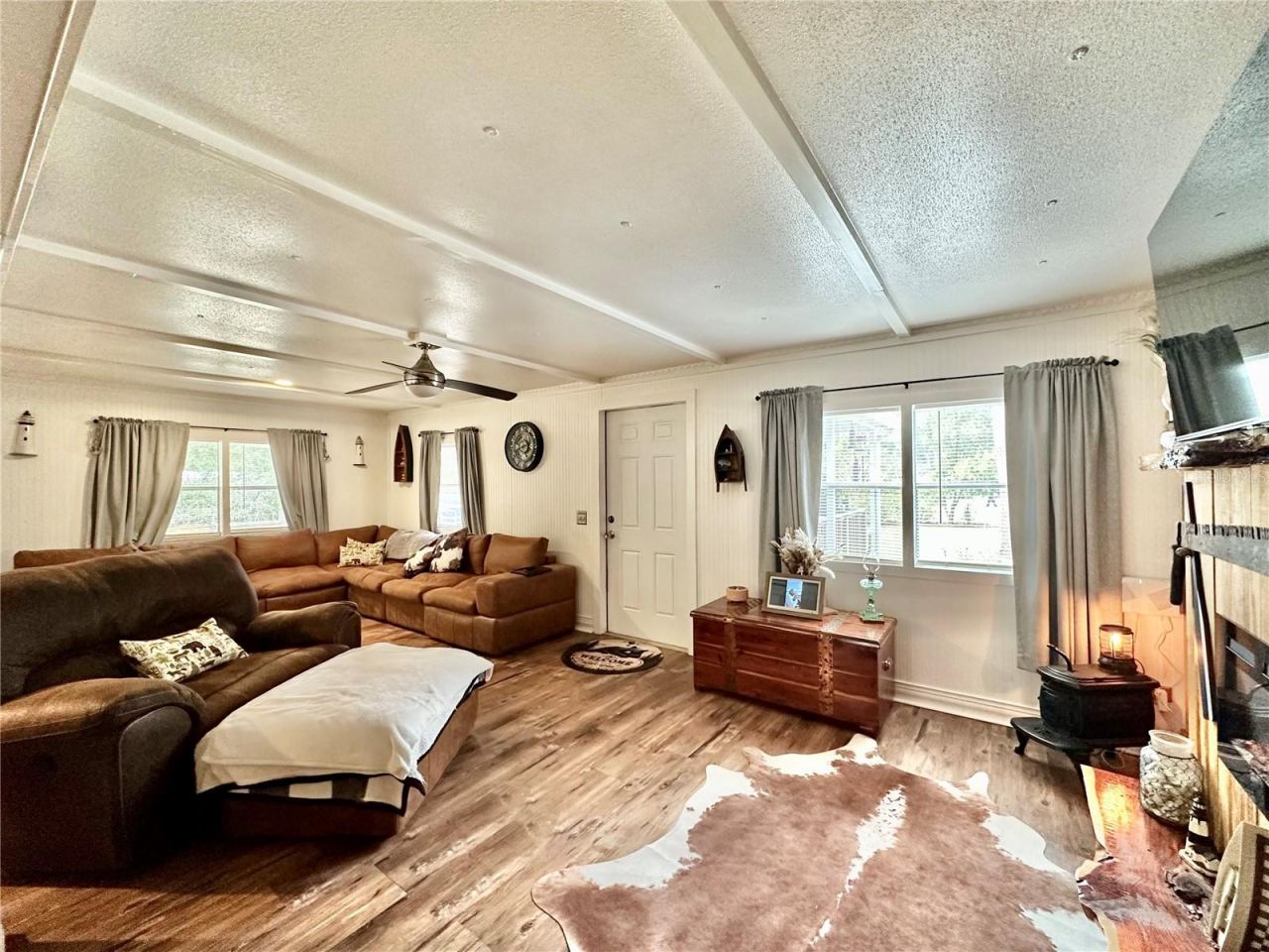 9430 Carolina Way, Fanning Springs, FL 32693 Photo