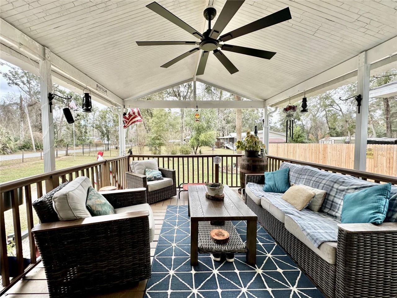 9430 Carolina Way, Fanning Springs, FL 32693 Photo