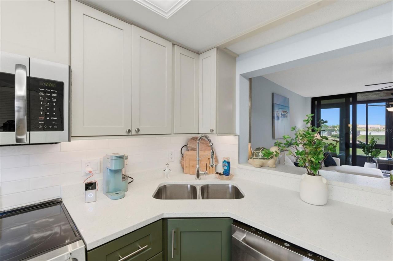 19701 Gulf Boulevard, Unit 125, Indian Shores, FL 33785 Photo