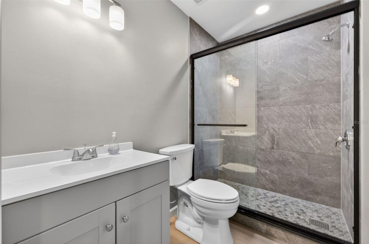 3957 Bearded Oaks Court, Sarasota, FL 34232 Photo