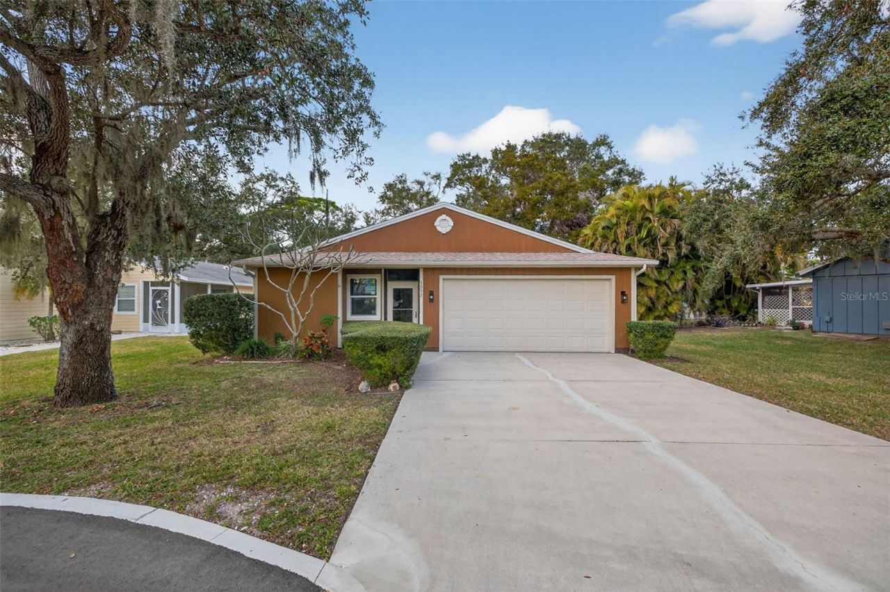 3957 Bearded Oaks Court, Sarasota, FL 34232 Photo