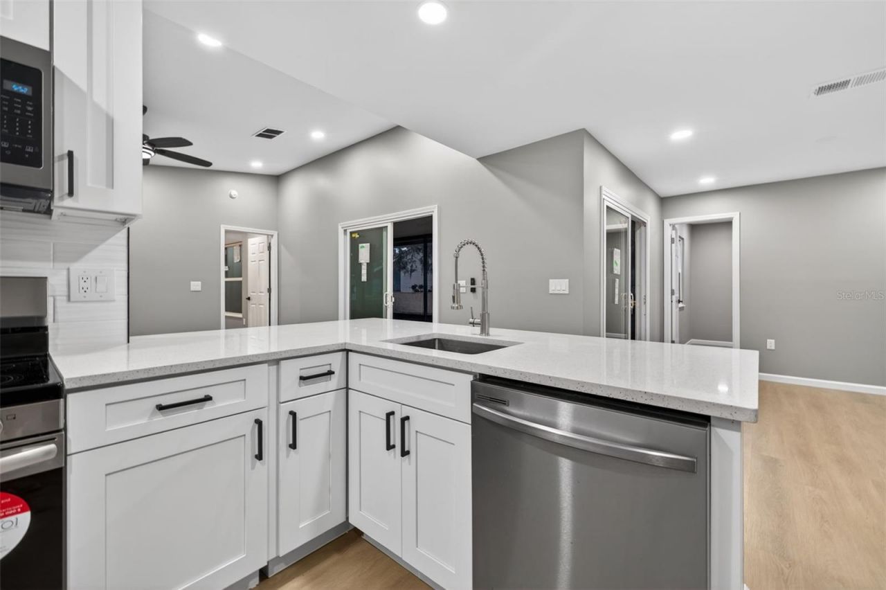 3957 Bearded Oaks Court, Sarasota, FL 34232 Photo