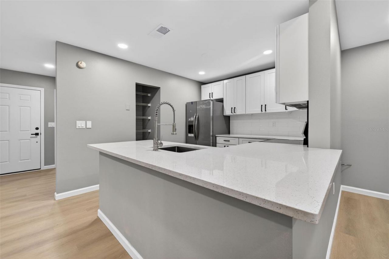 3957 Bearded Oaks Court, Sarasota, FL 34232 Photo