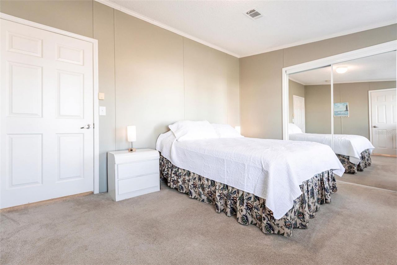 27 N Manatee Loop, Punta Gorda, FL 33950 Photo