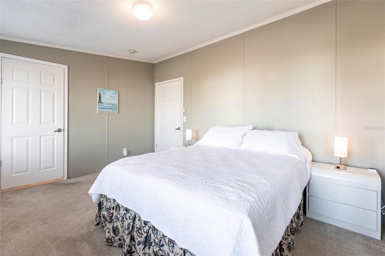 27 N Manatee Loop, Punta Gorda, FL 33950 Photo