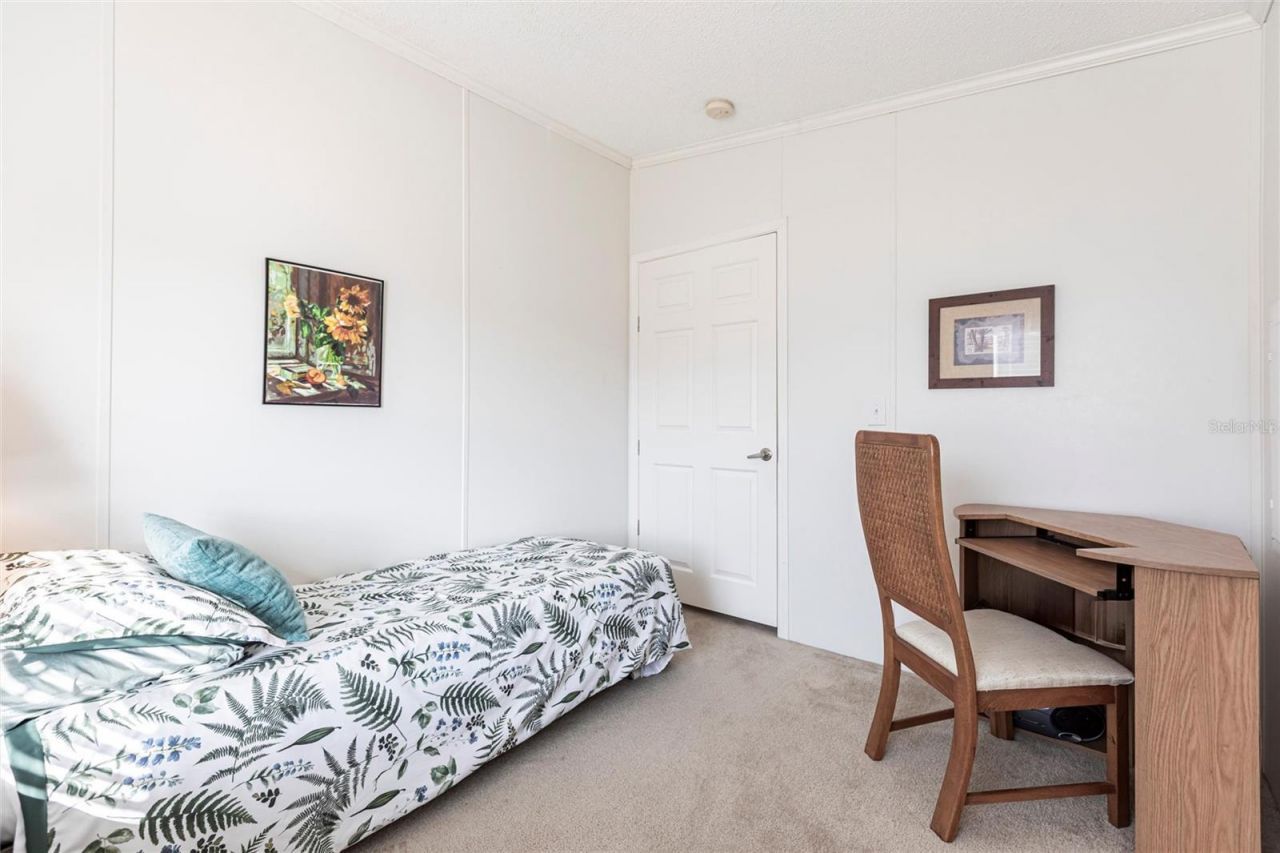 27 N Manatee Loop, Punta Gorda, FL 33950 Photo