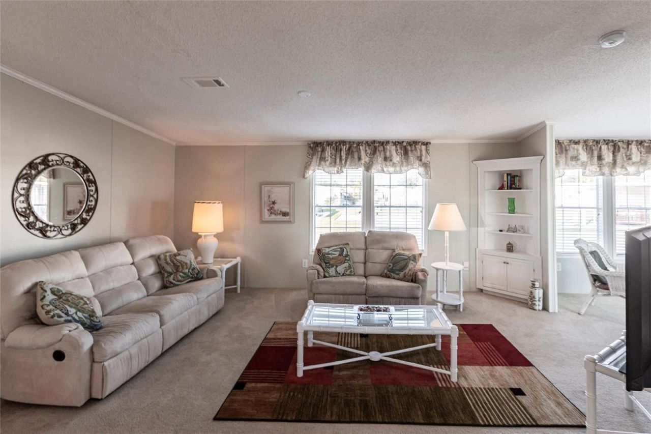 27 N Manatee Loop, Punta Gorda, FL 33950 Photo