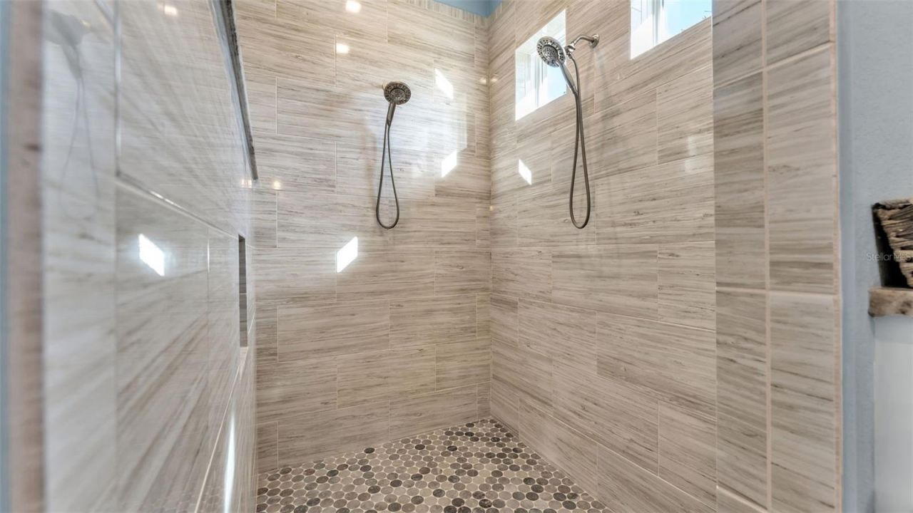 6527 Emerald Woods Lane, Lakeland, FL 33813 Photo