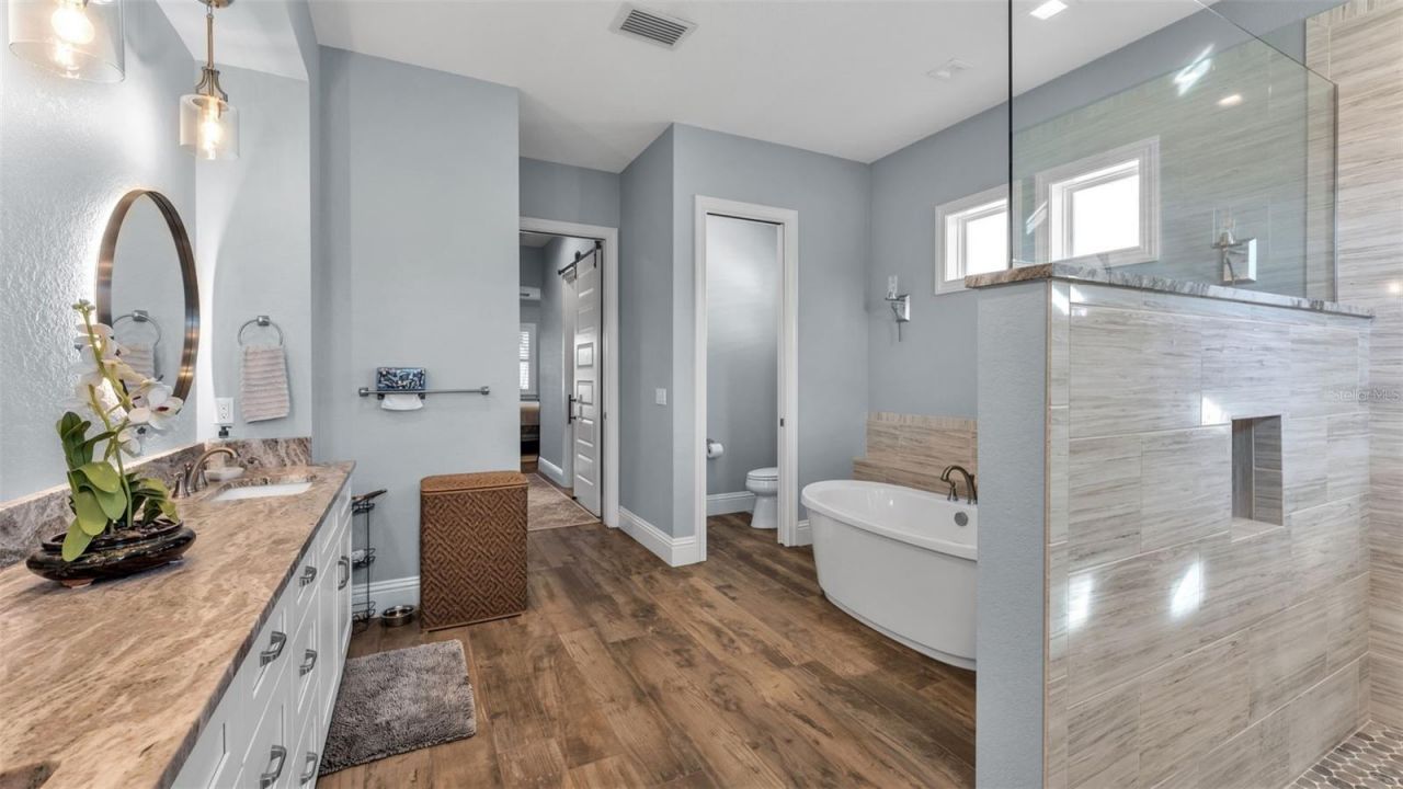 6527 Emerald Woods Lane, Lakeland, FL 33813 Photo