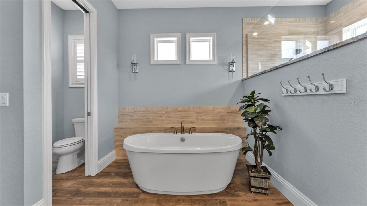 6527 Emerald Woods Lane, Lakeland, FL 33813 Photo