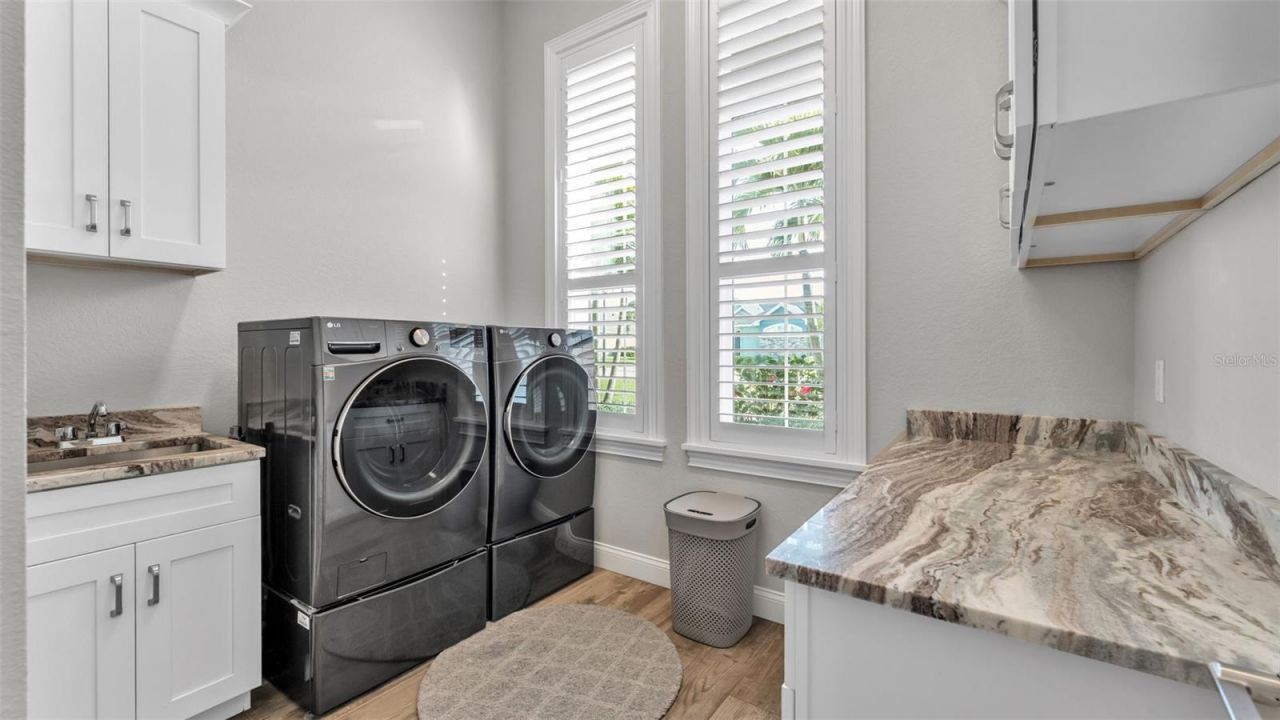 6527 Emerald Woods Lane, Lakeland, FL 33813 Photo