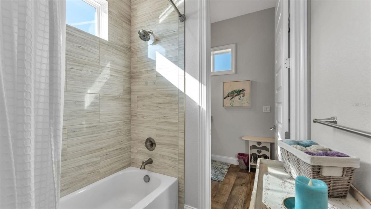 6527 Emerald Woods Lane, Lakeland, FL 33813 Photo