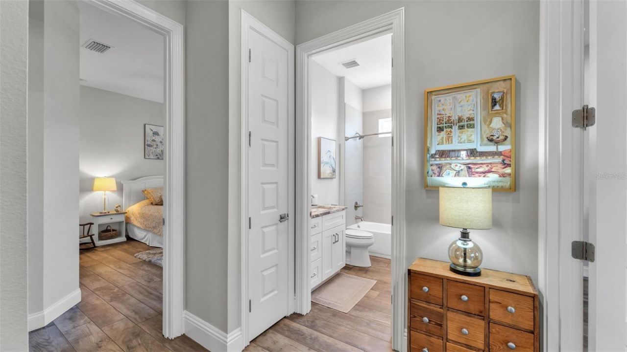 6527 Emerald Woods Lane, Lakeland, FL 33813 Photo