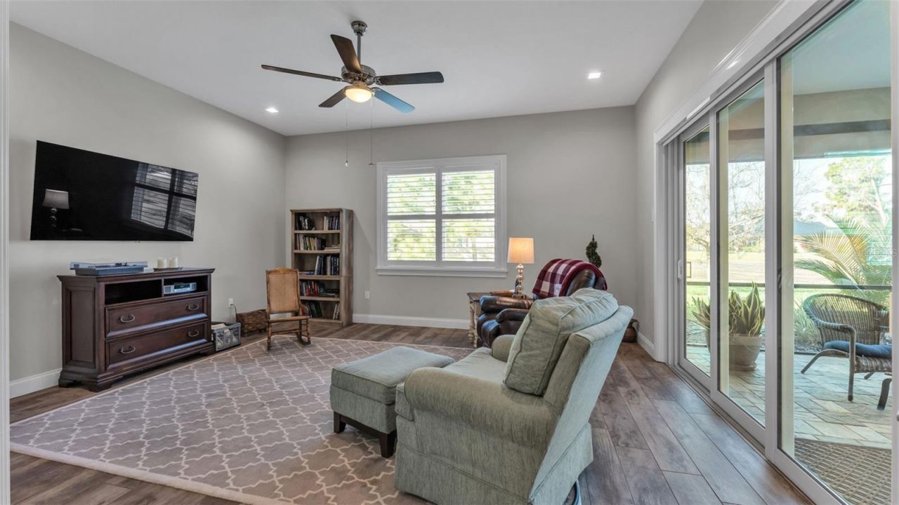 6527 Emerald Woods Lane, Lakeland, FL 33813 Photo