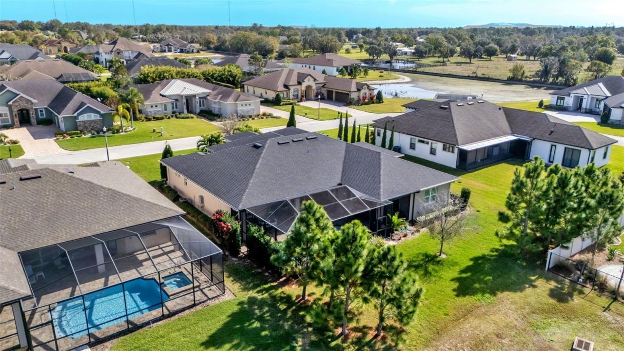 6527 Emerald Woods Lane, Lakeland, FL 33813 Photo