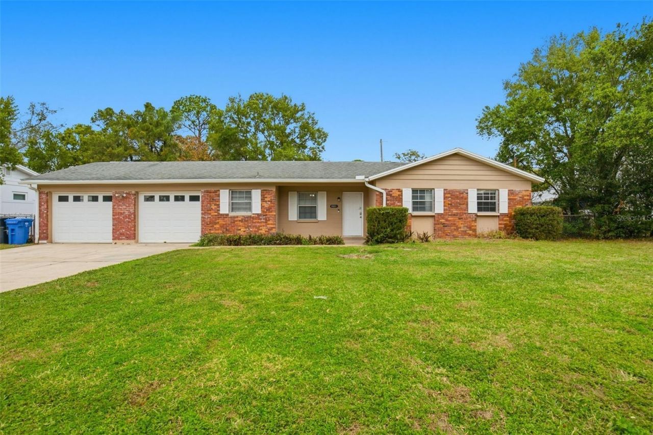 2523 Lake Ellen Lane, Tampa, FL 33618 Main Photo