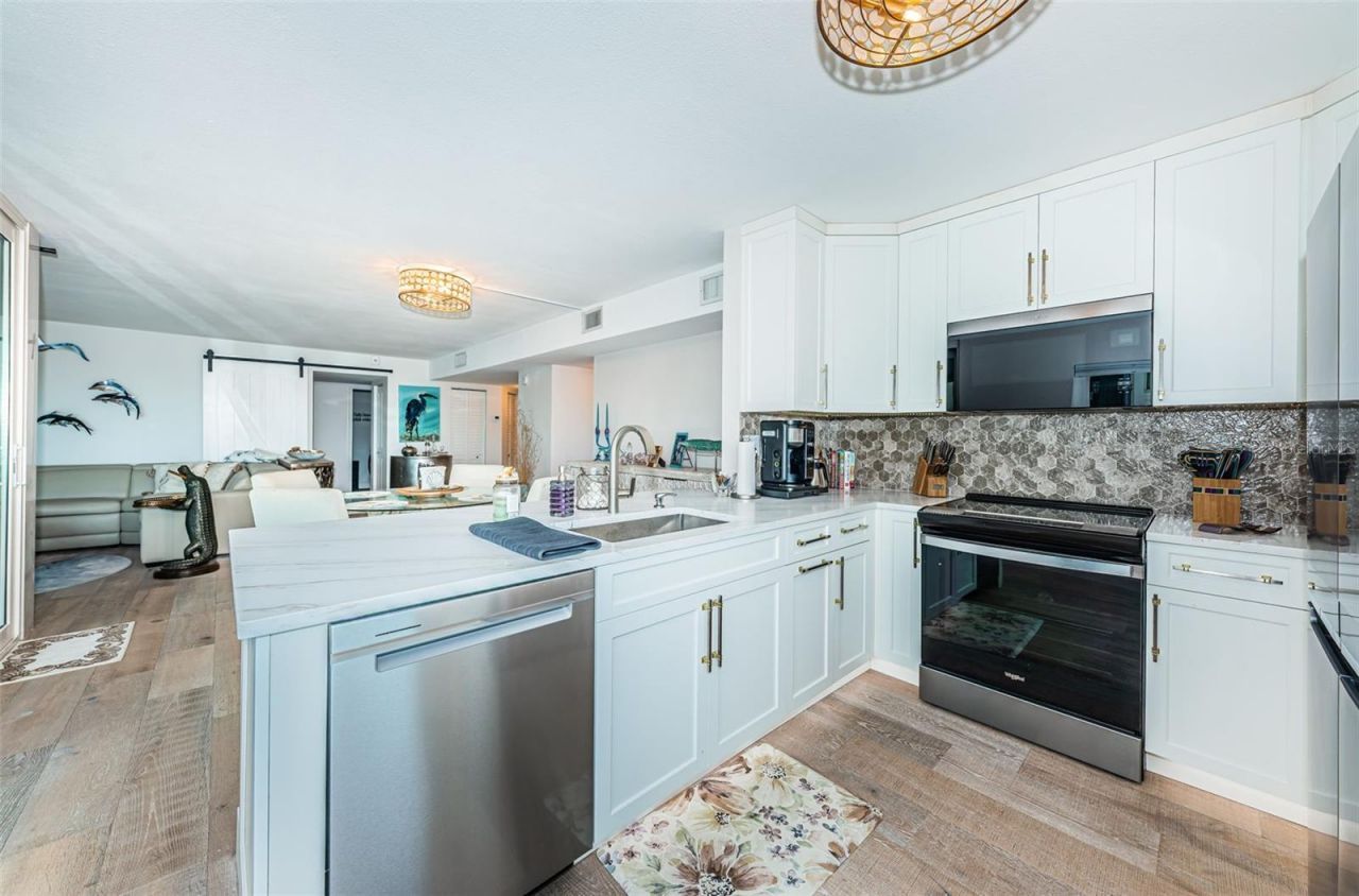 5633 Puerta Del Sol Boulevard S, Unit 103, Saint Petersburg, FL 33715 Photo