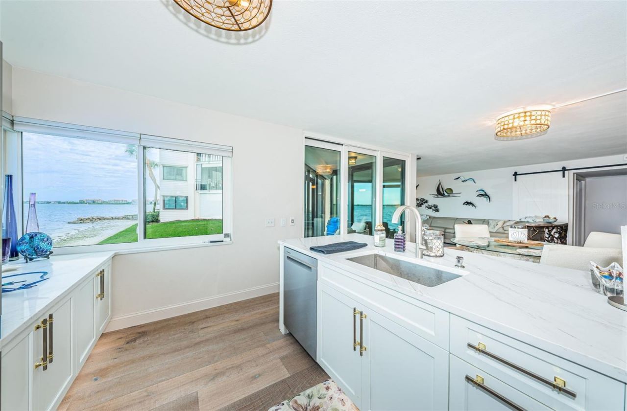 5633 Puerta Del Sol Boulevard S, Unit 103, Saint Petersburg, FL 33715 Photo