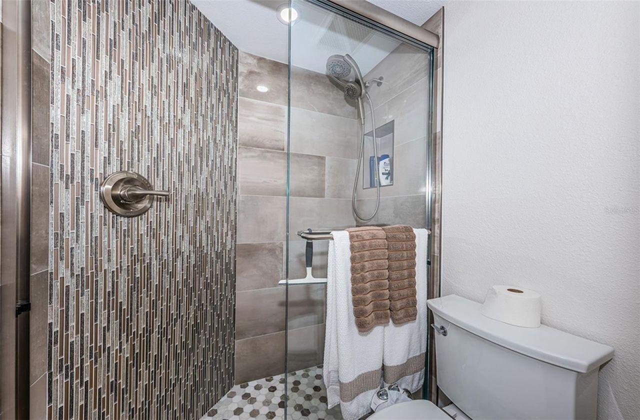 5633 Puerta Del Sol Boulevard S, Unit 103, Saint Petersburg, FL 33715 Photo