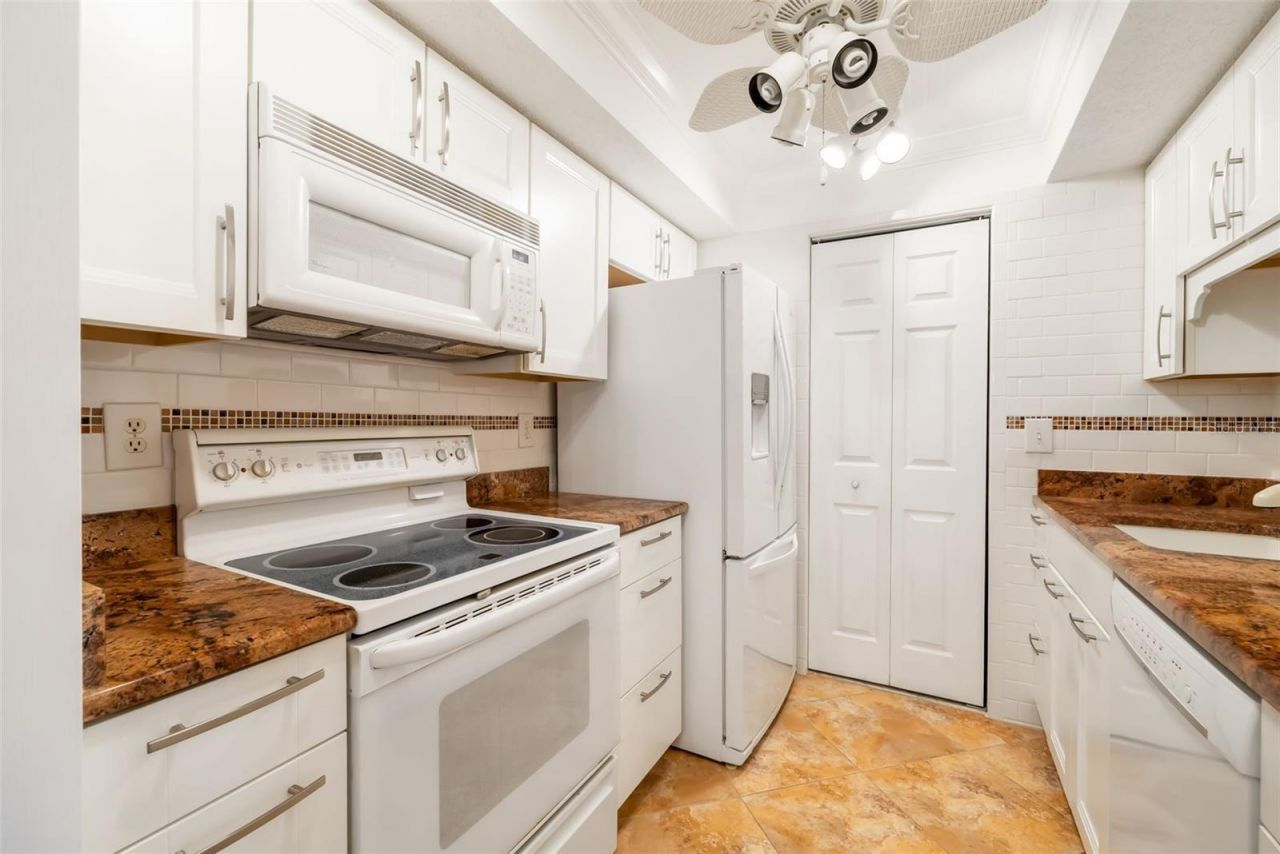 4119 61st Avenue Terrace W, Unit 308, Bradenton, FL 34210 Photo