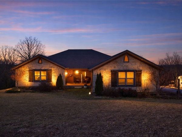 167 Madison 6093, Huntsville, AR 72740