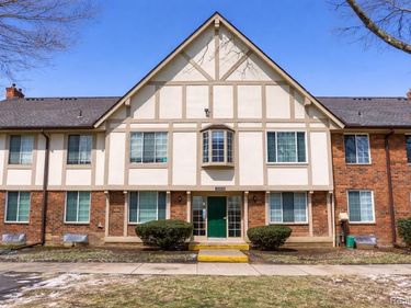 30200 Southfield Road, Southfield, MI 48076