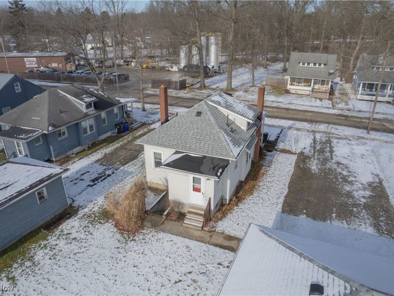 219 W Central Avenue, Ravenna, OH 44266 Photo 4