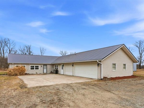 24538 118th St., Columbus Junction, IA 52738