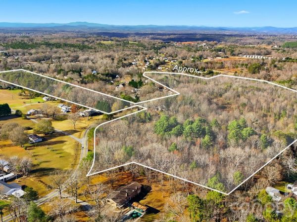 3564 28th Street NE, Hickory, NC 28601