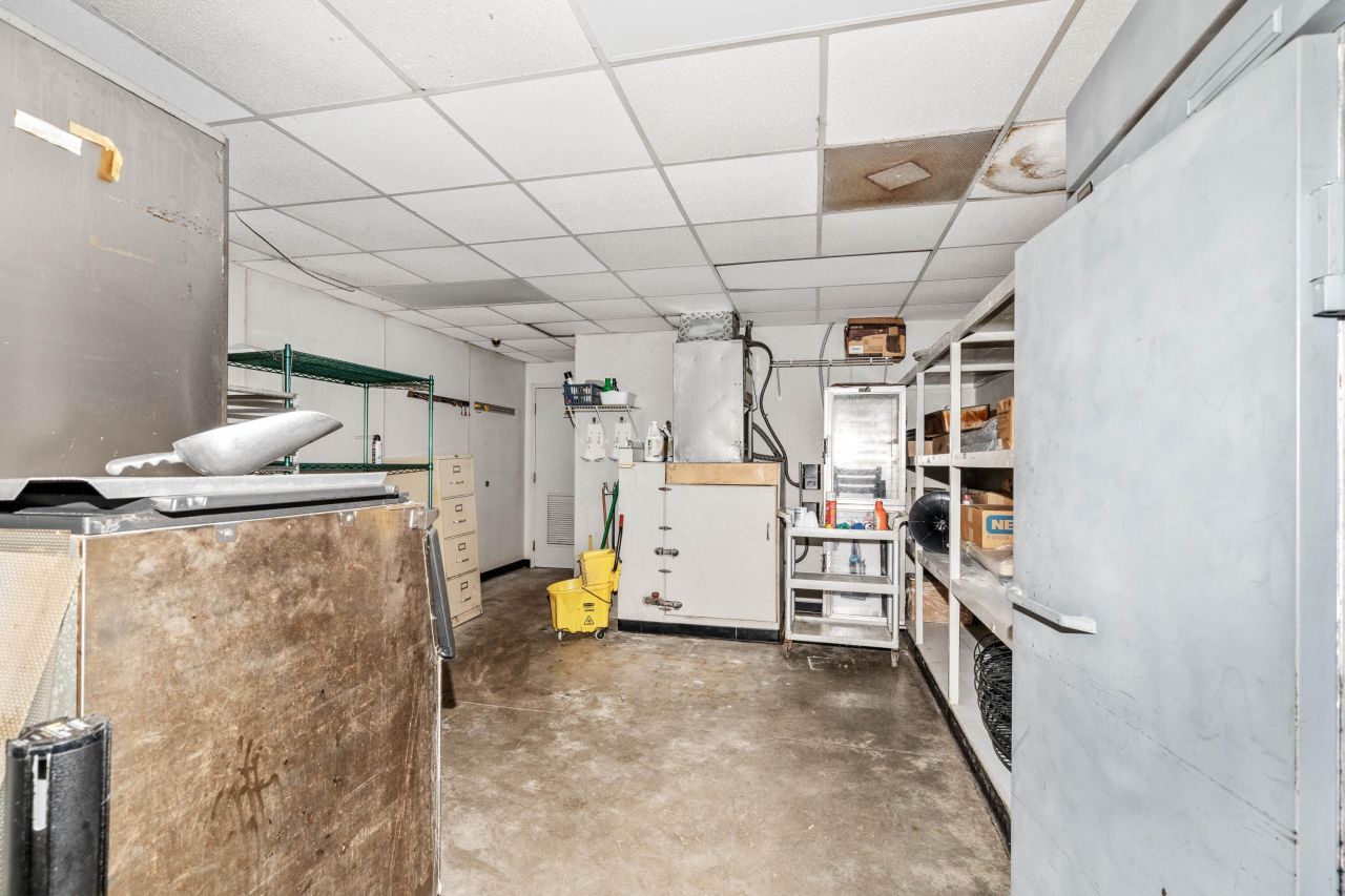 5 Lane Street Photo 15