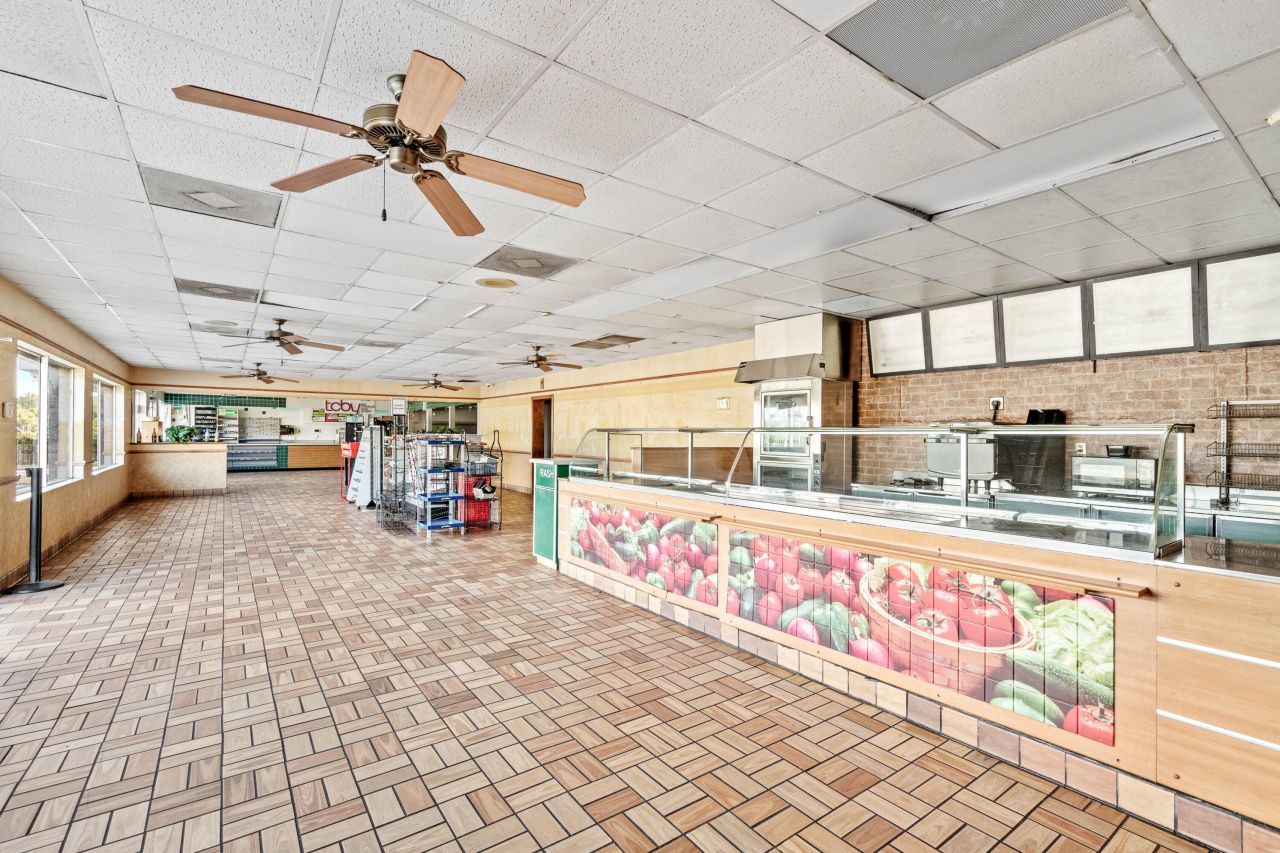 5 Lane Street Photo 17