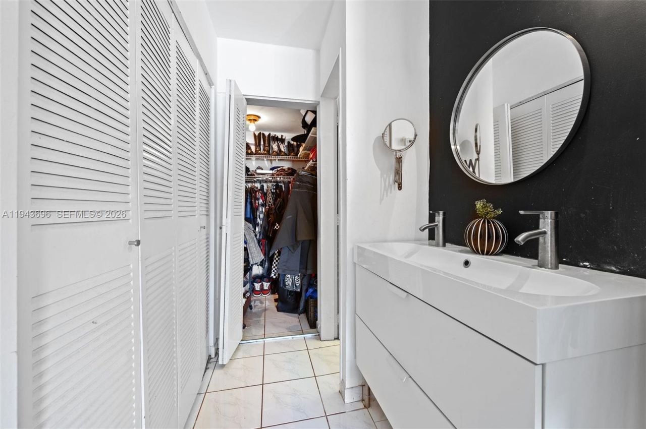 7801 NE 4th Ct, Unit 511, Miami, FL 33138 Photo