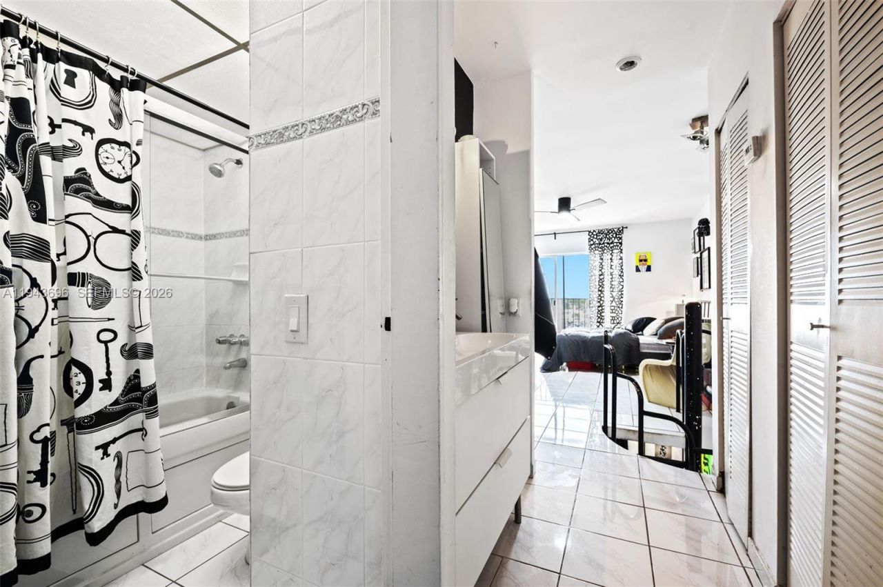 7801 NE 4th Ct, Unit 511, Miami, FL 33138 Photo