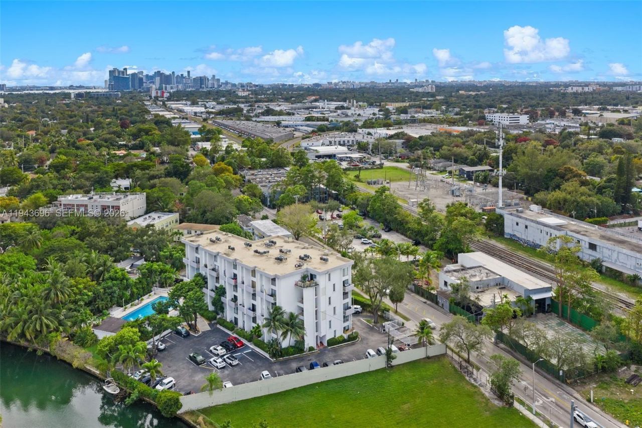 7801 NE 4th Ct, Unit 511, Miami, FL 33138 Photo