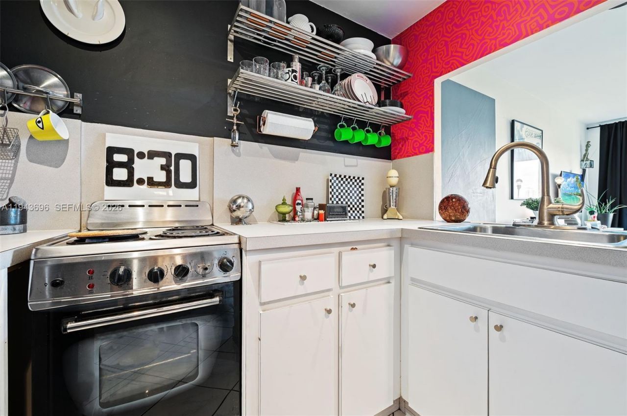 7801 NE 4th Ct, Unit 511, Miami, FL 33138 Photo