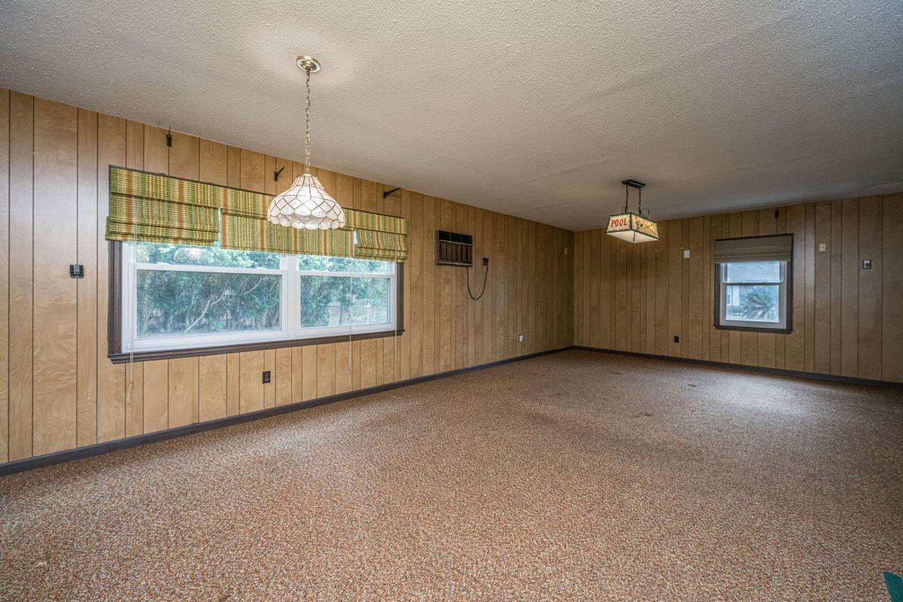 207 Foxborough Rd Road Photo 16